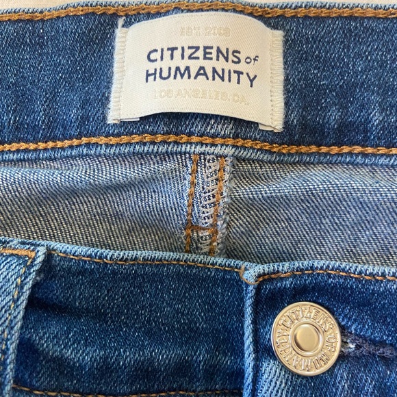 Citizens Of Humanity Wide Legged Lyra Jeans
Size 28 - Picture 5 of 7